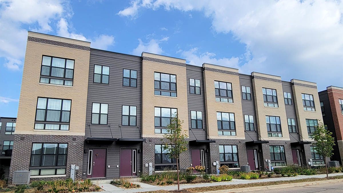 396 Summit Circle — Lombard, IL 60148