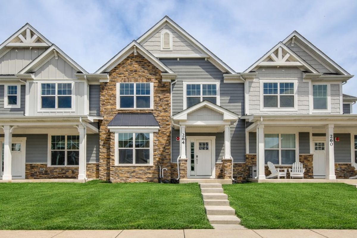 264 Hoffman Drive, Buffalo Grove, IL 60089