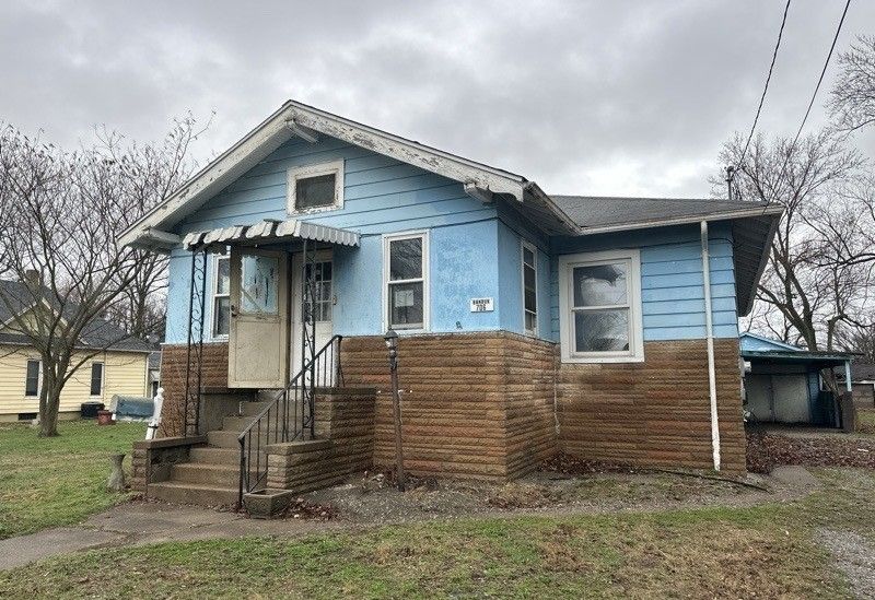 706 E Park Street — Duquoin, IL 62832