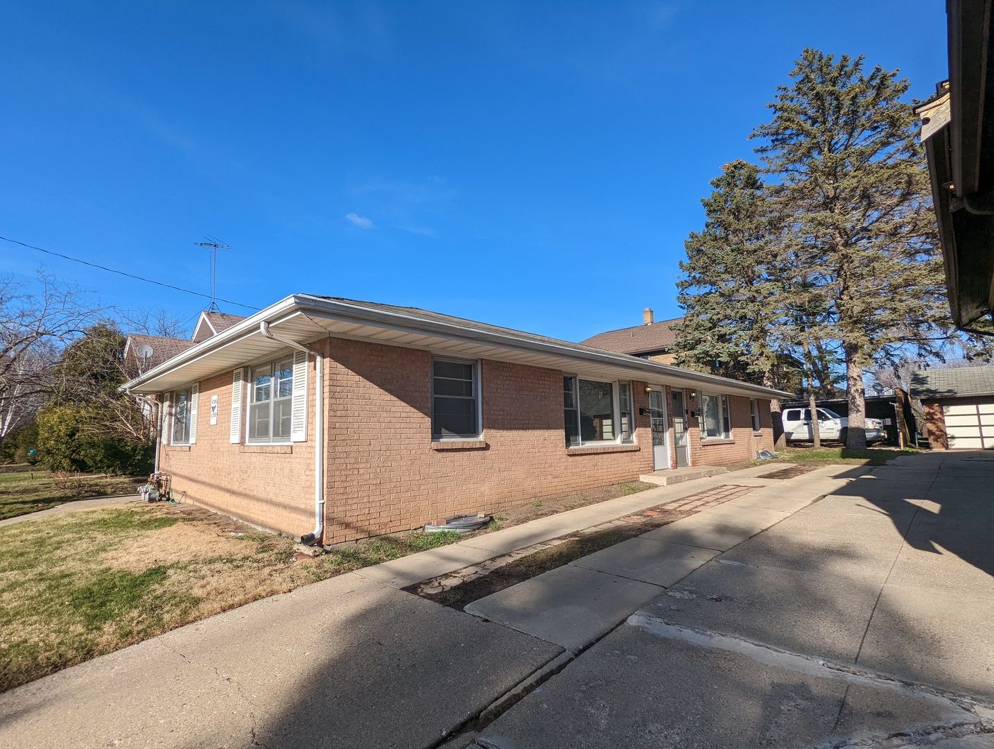 1308 19th Street — Rockford, IL 61104