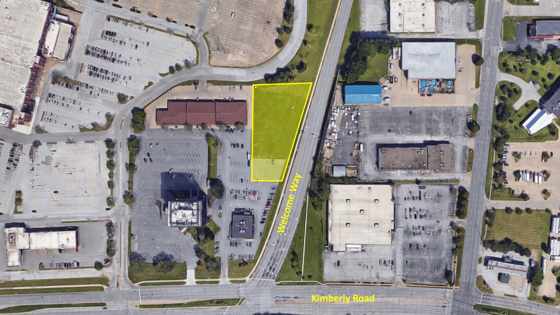 104 E Kimberly Road — Davenport, IA 52806