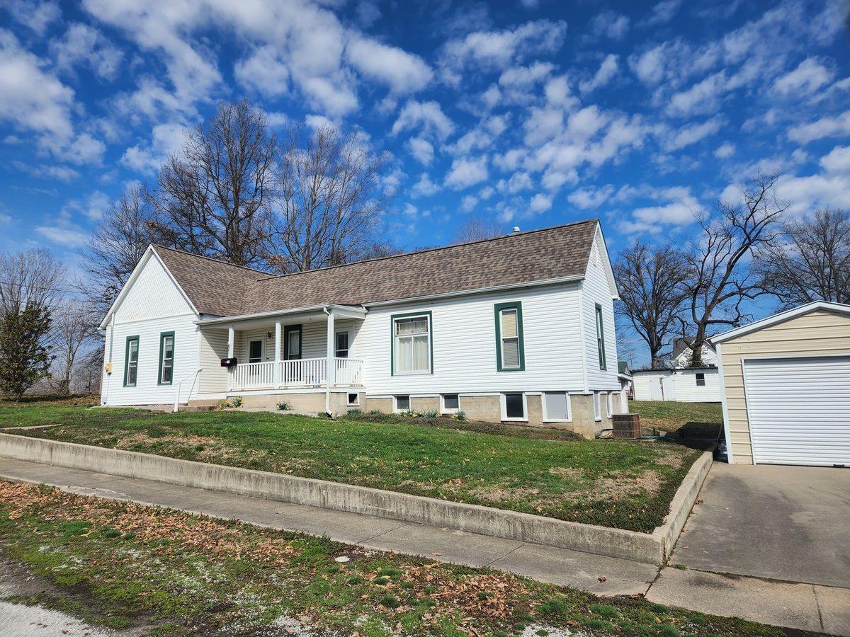 601 Saint Louis Avenue, Pinckneyville, IL 62274