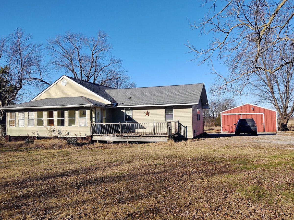 515 Thunderhawk Road, Ozark, IL 62972