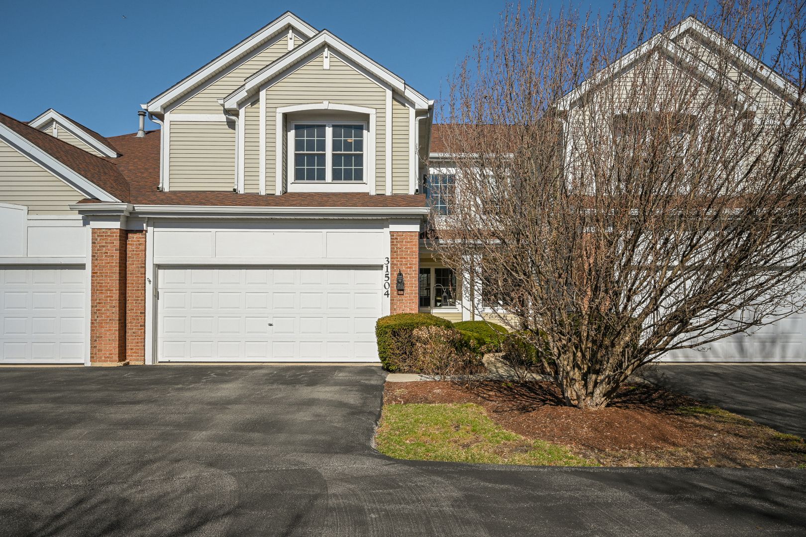 31504 Kline Circle — Warrenville, IL 60555