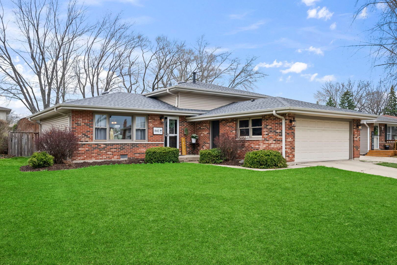 840 E Marshall Court — Palatine, IL 60074