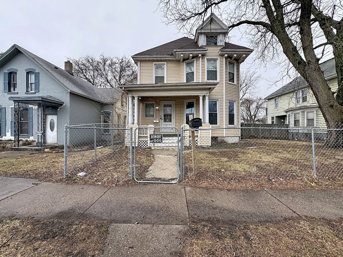 1640 3rd Street, Davenport, IA 52802