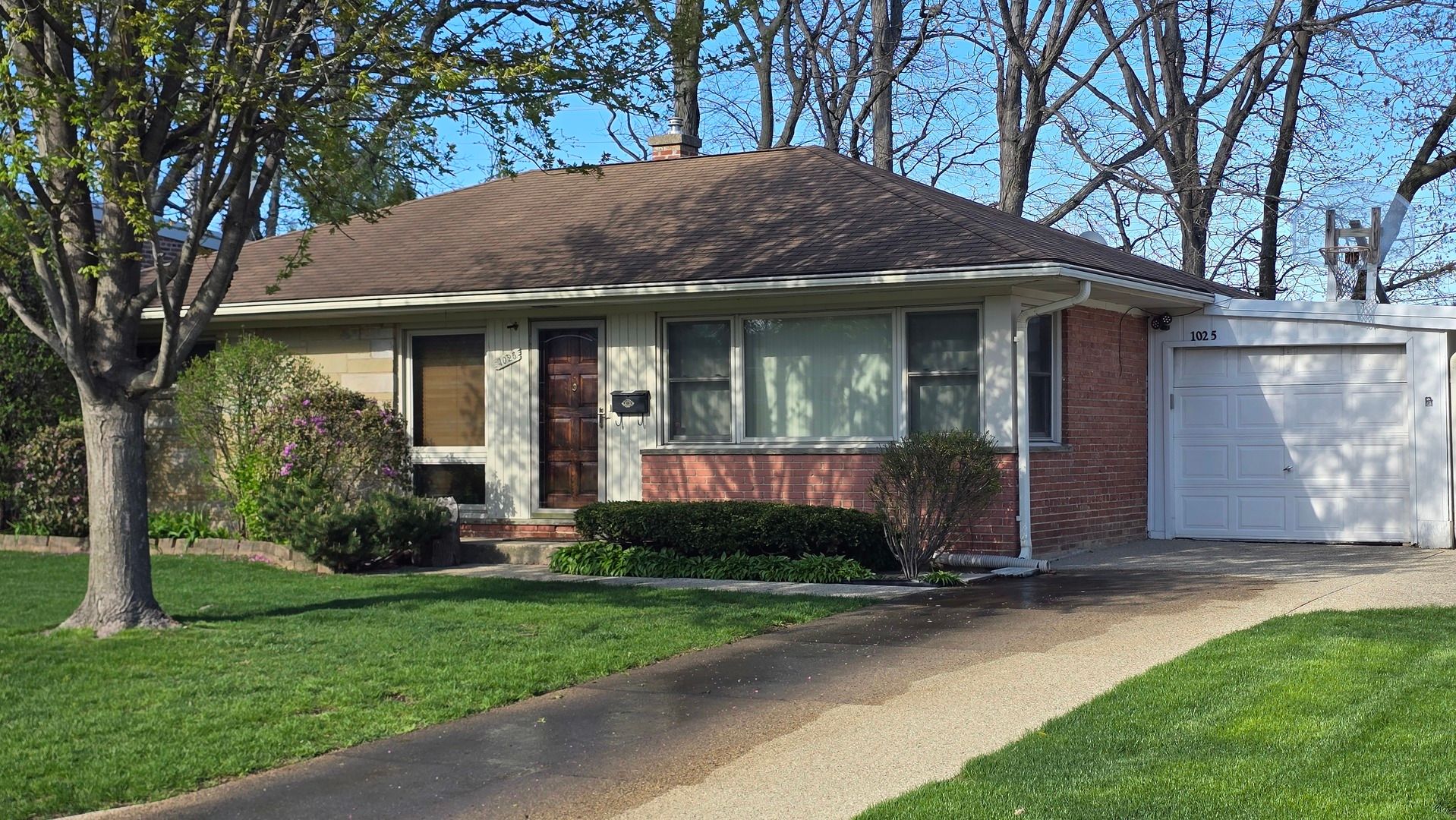 1025 Longaker Road — Northbrook, IL 60062