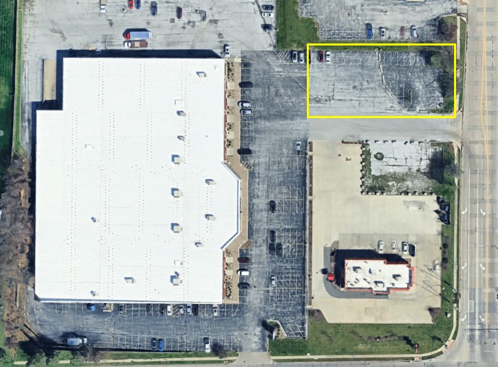 1320 W Kimberly Road — Davenport, IA 52806