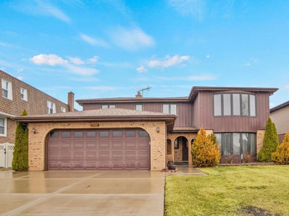 1102 Ardyce Lane, Mount Prospect, IL 60056