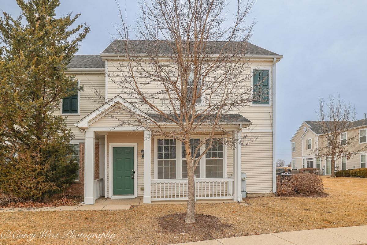 201 Barrett Drive, Yorkville, IL 60560