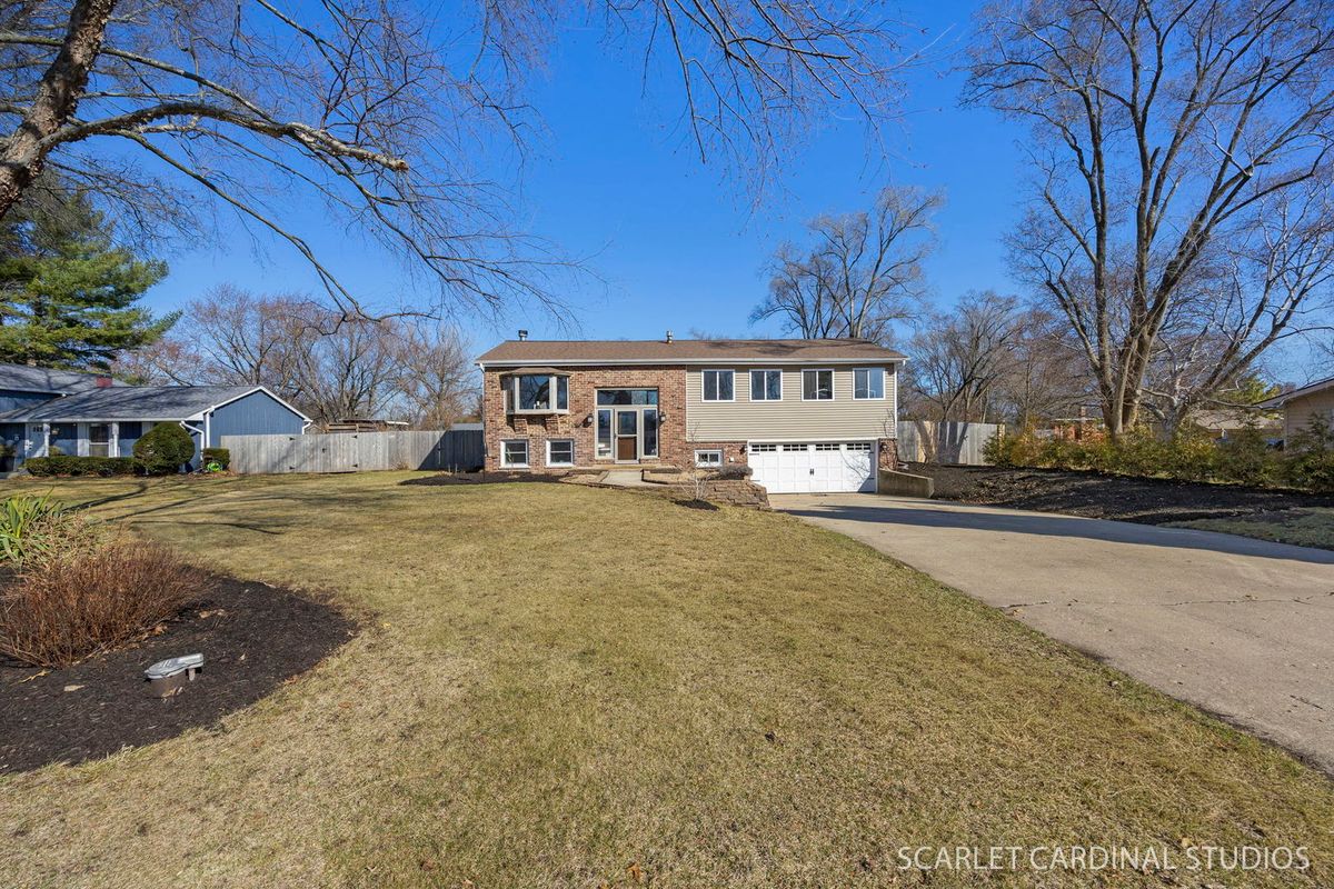 24430 Boulevard de John, Naperville, IL 60564