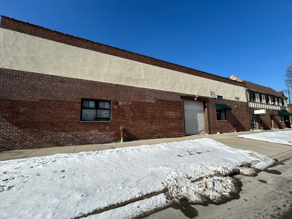 27 Park Boulevard, Villa Park, IL 60181