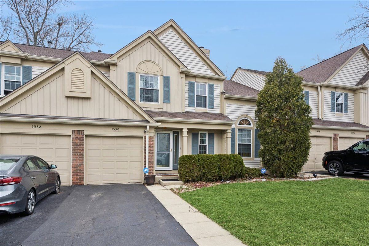 1530 Apple Grove Lane — Westmont, IL 60559