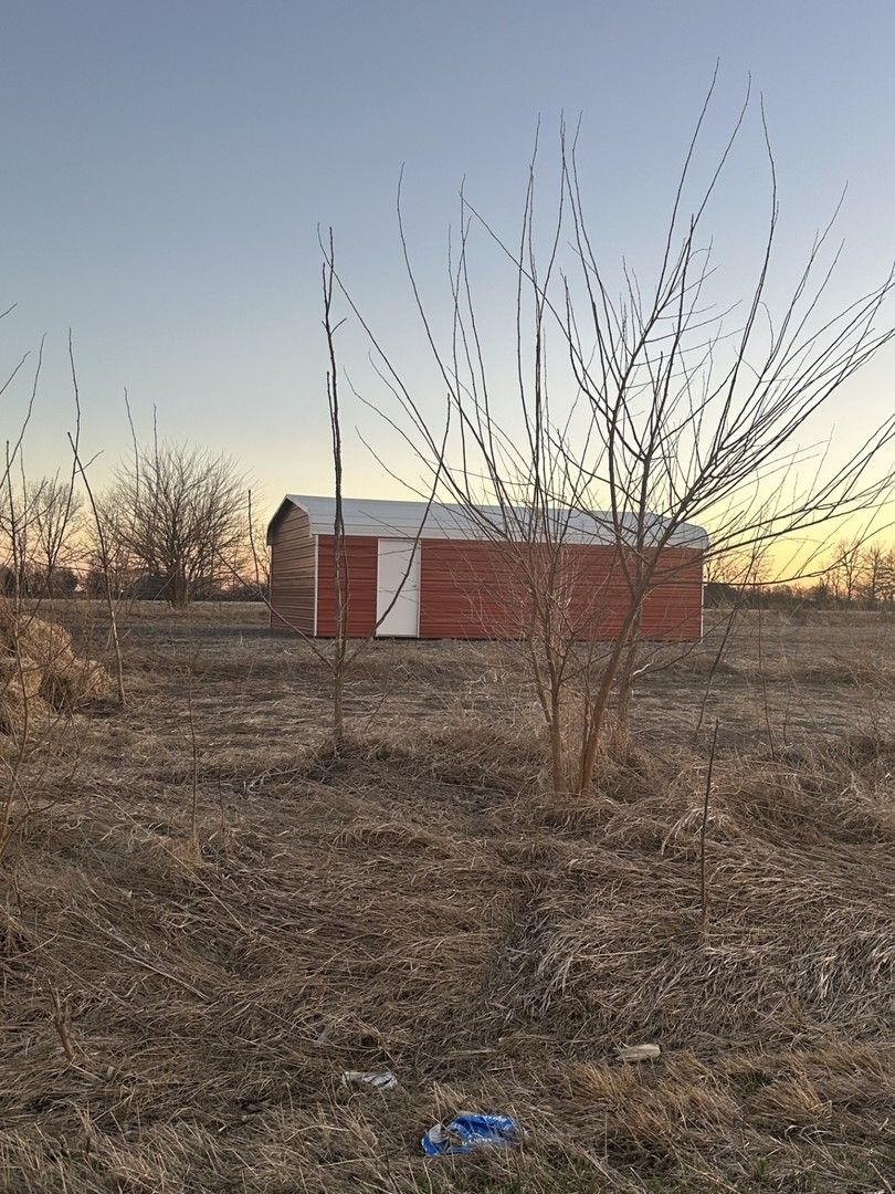 15757 Black Road — Lyndon, IL 61261