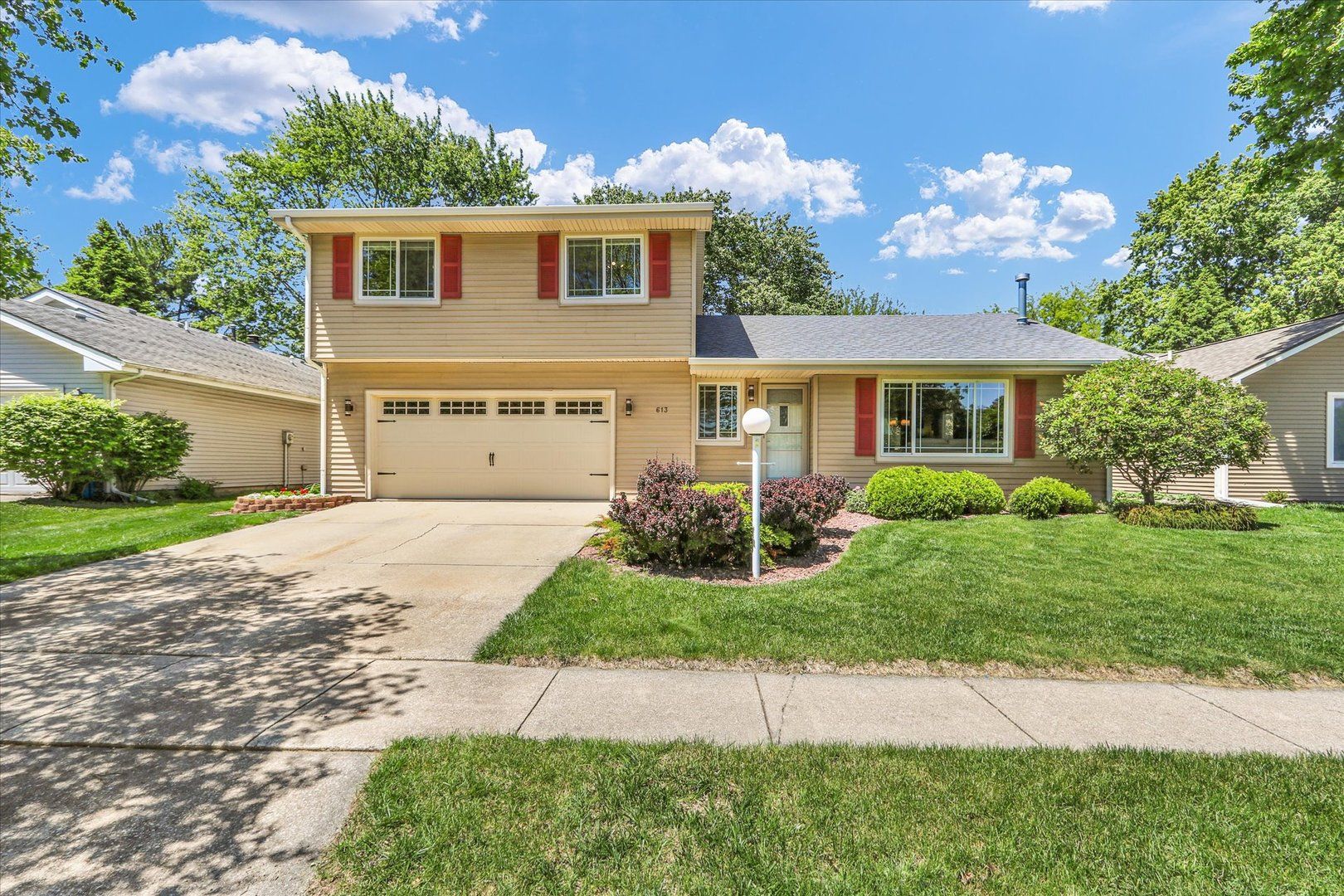 613 Crestview Drive — Champaign, IL 61822