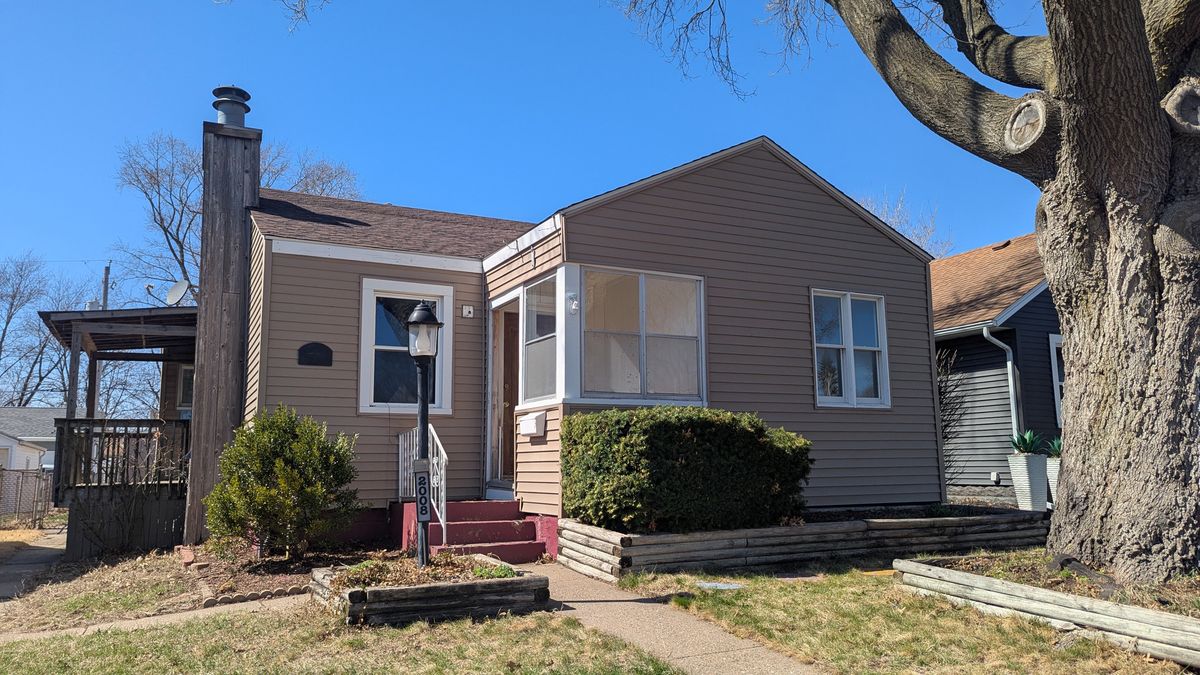 2008 44th Street, Rock Island, IL 61201