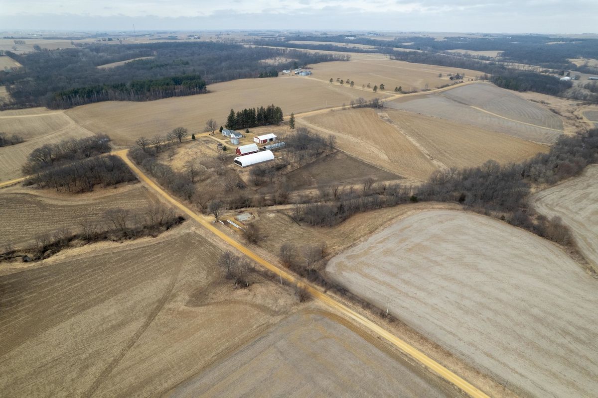 3651 N Brookeville Road, Forreston, IL 61030