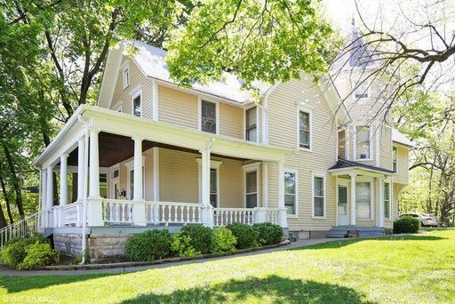 517 E Chicago Street #3 — Elgin, IL 60120