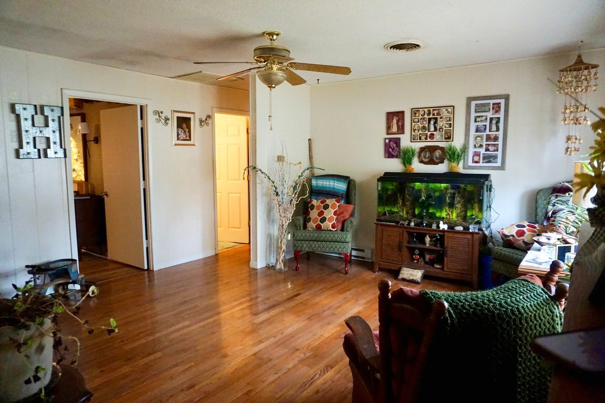 301 S Sims Street, Royalton, IL 62983