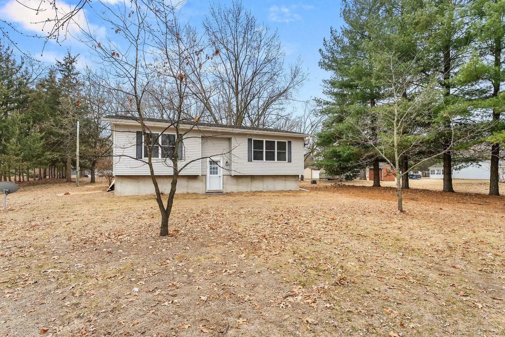 449 83rd Avenue — New Boston, IL 61272