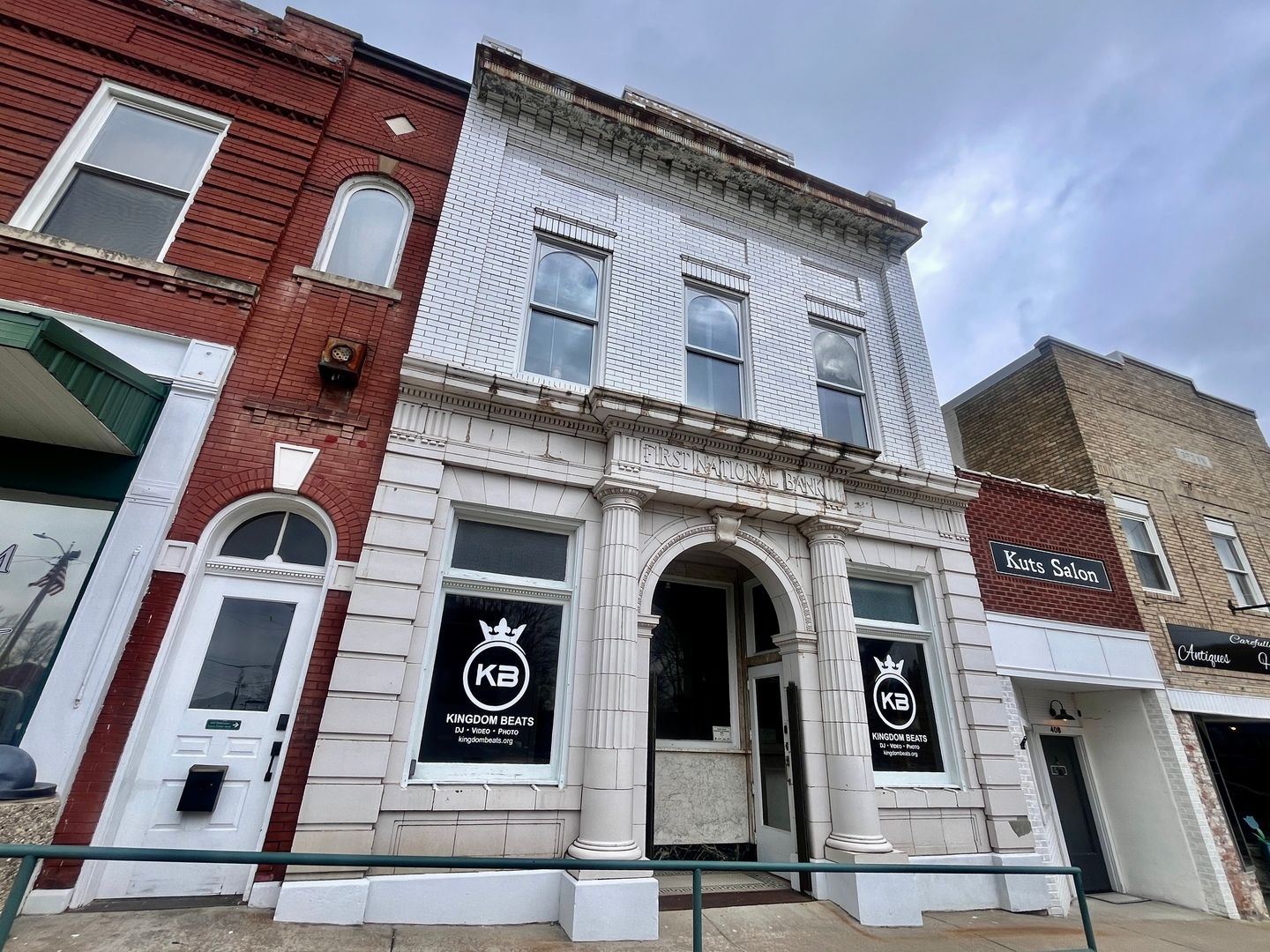410 Court Street — Vienna, IL 62995