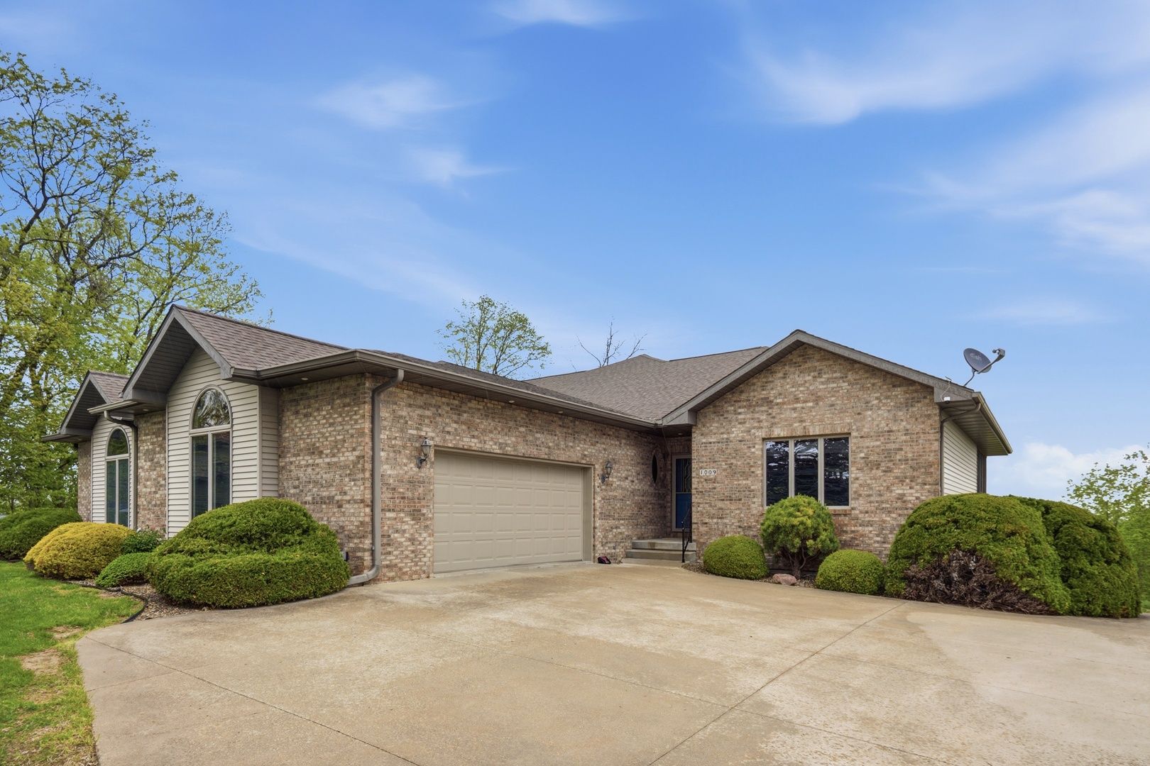 1009 Melody Hills — Fulton, IL 61252
