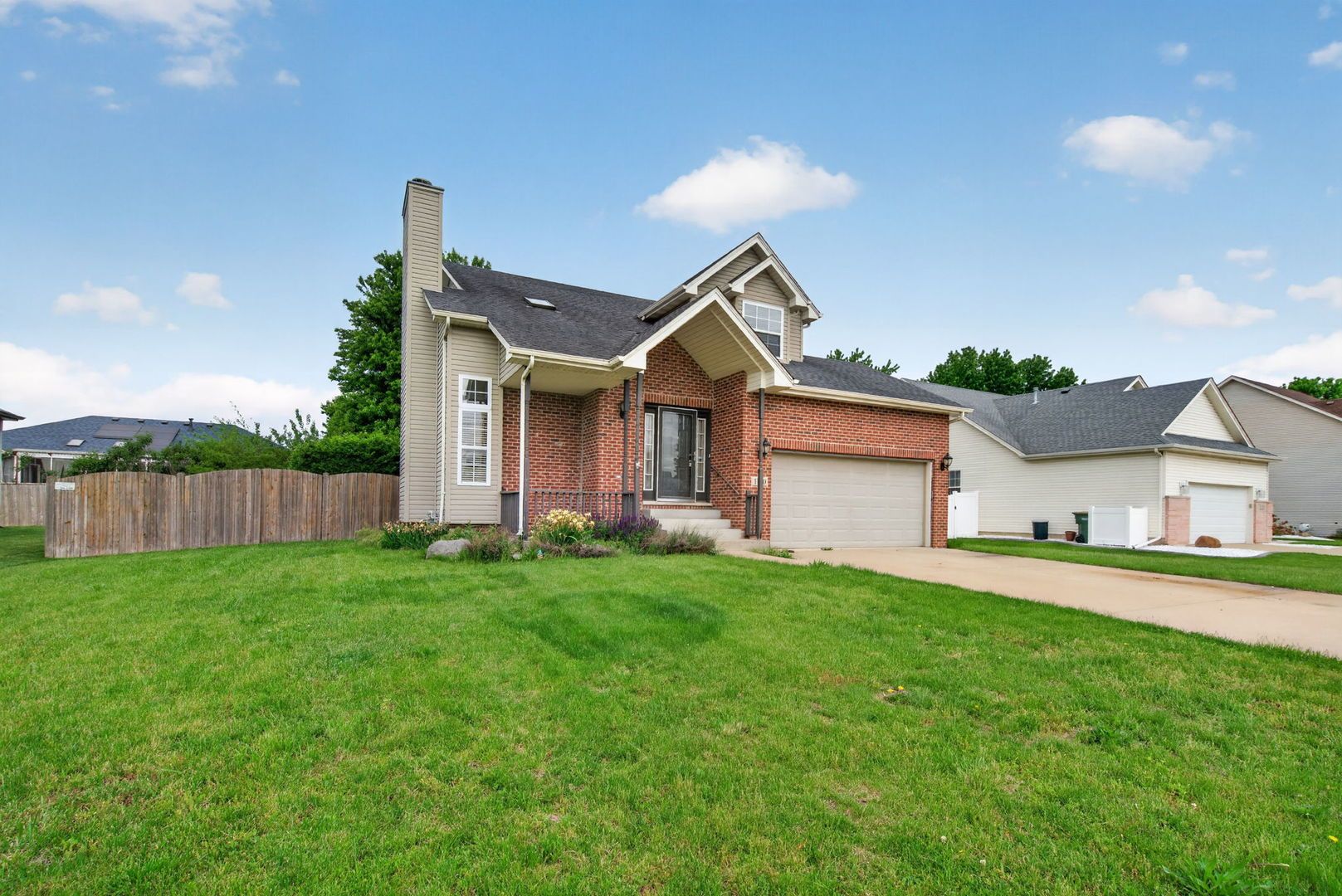 1160 S Heritage Drive — Diamond, IL 60416