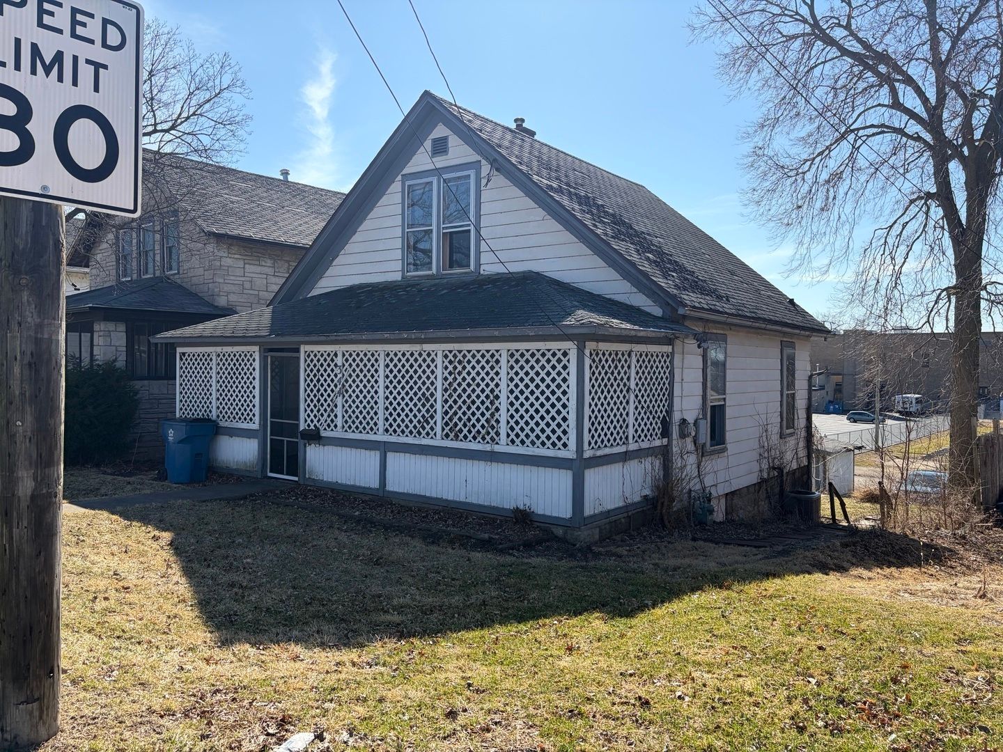 344 W Everett Street — Dixon, IL 61021