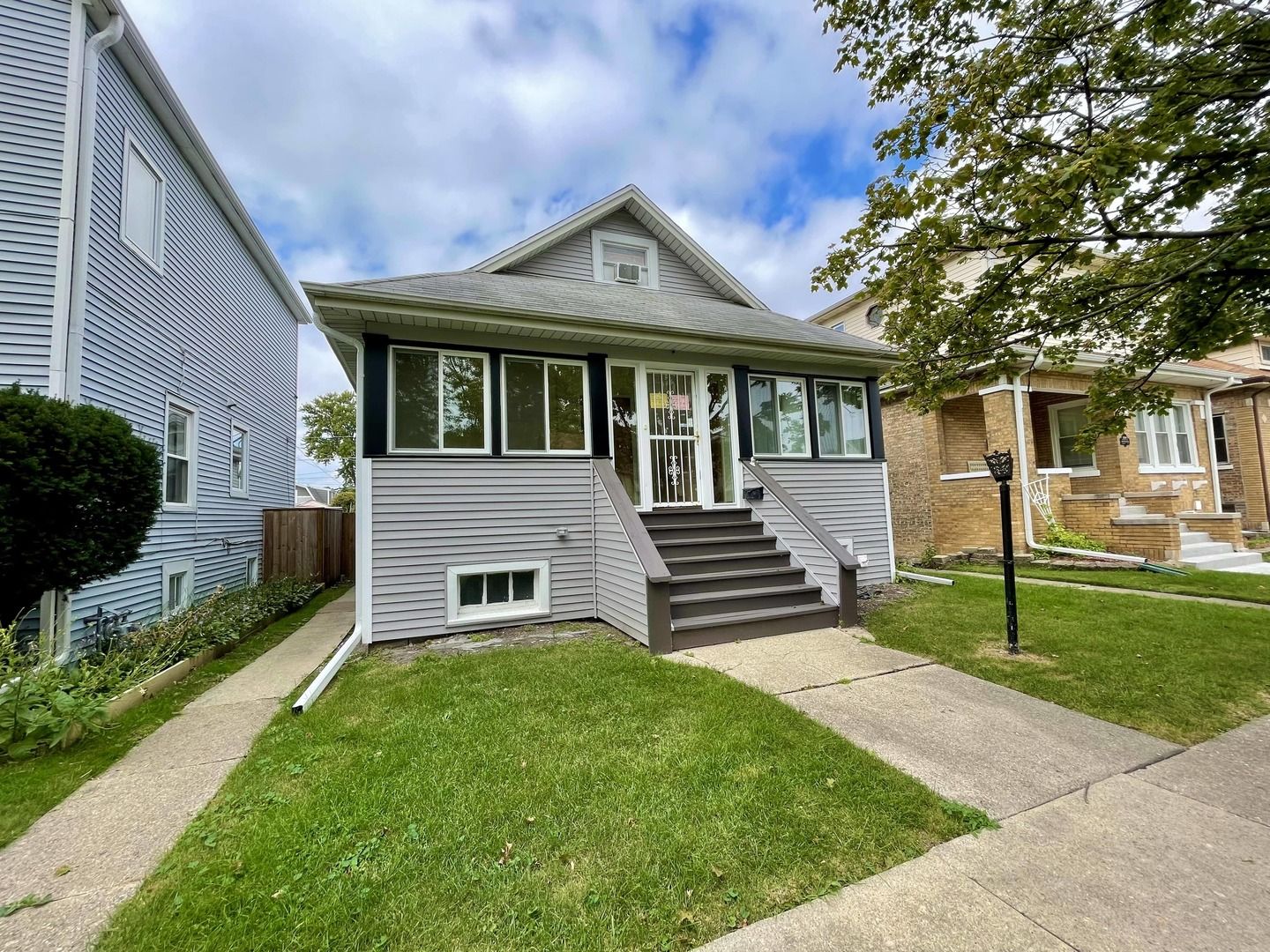 2130 N 73rd Avenue — Elmwood Park, IL 60707