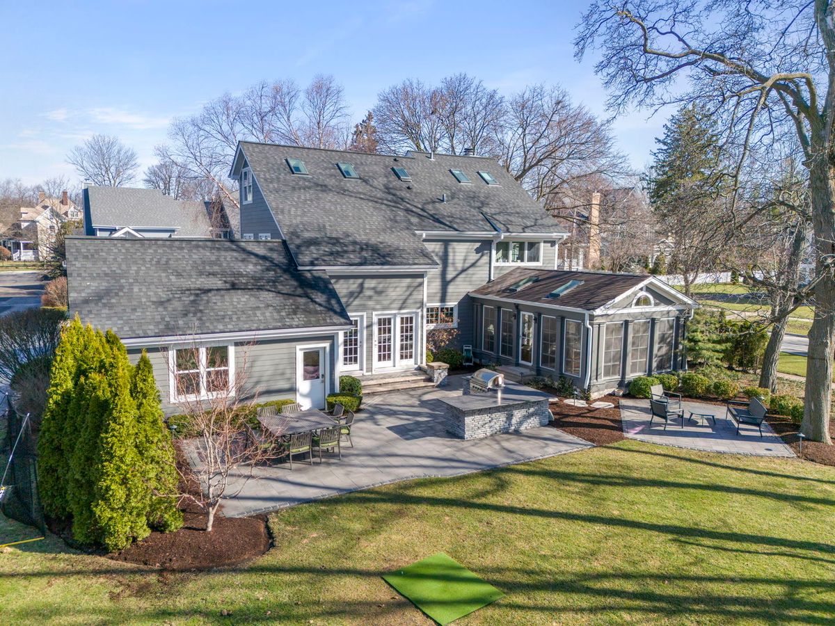 606 Franklin Street, Wheaton, IL 60187