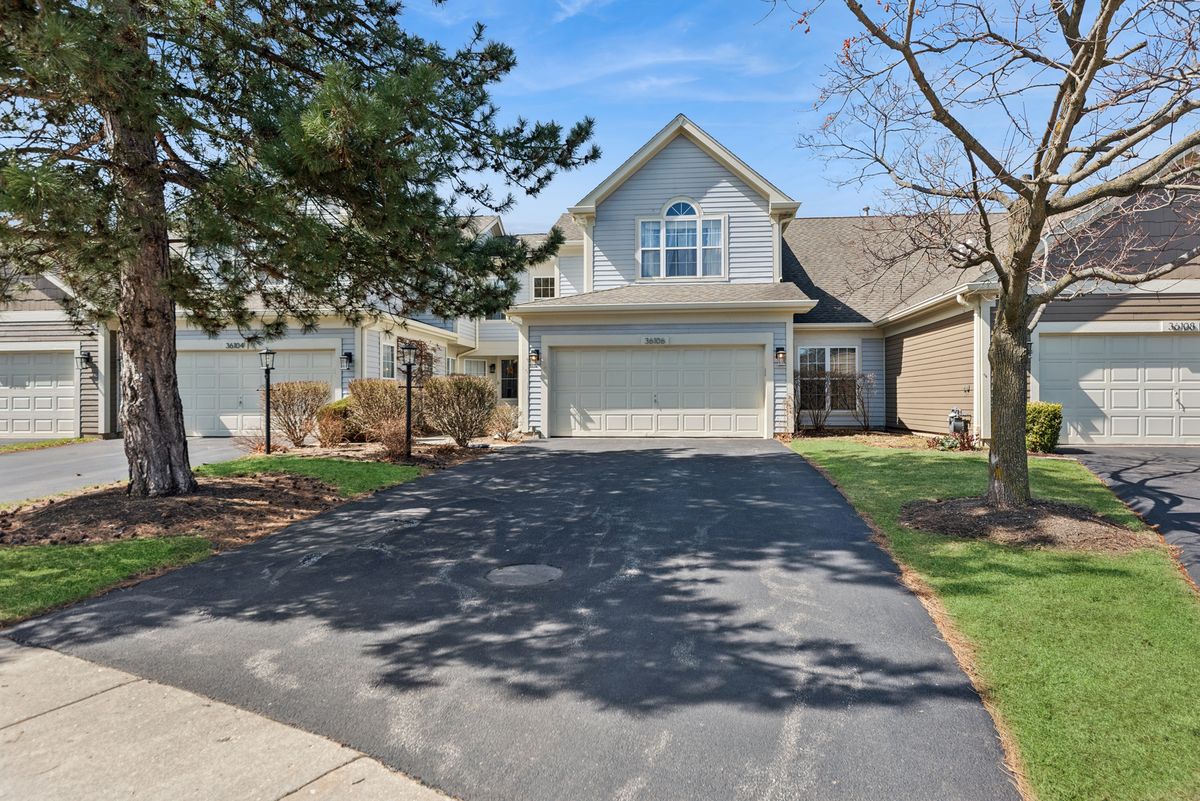 36106 Springbrook Lane, Gurnee, IL 60031