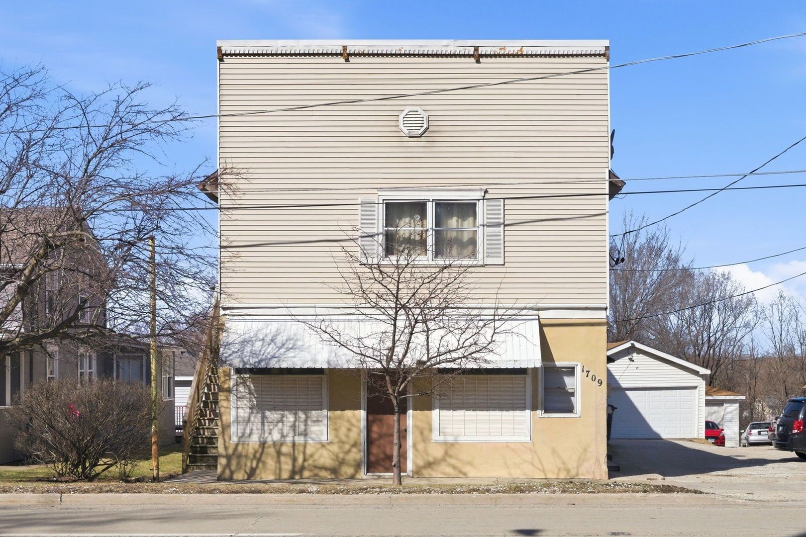 1709 S State Street — Lockport, IL 60441