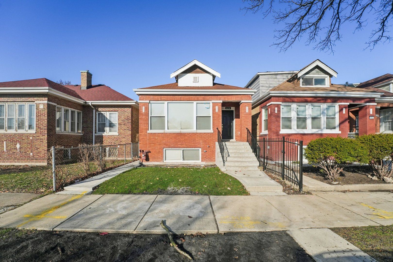 8824 S Wood Street — Chicago, IL 60620