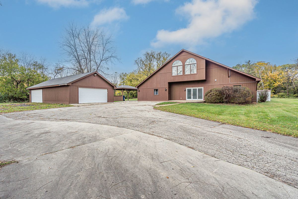 27514 Forest Garden Road, Wauconda, IL 60084