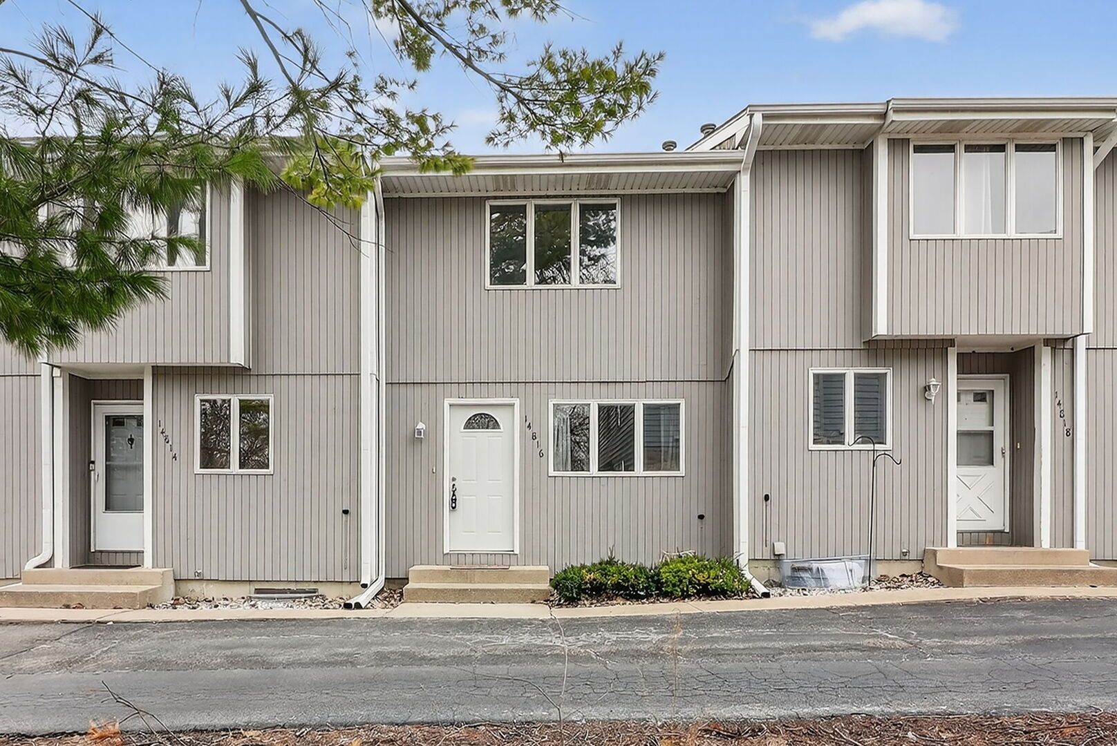 14816 S Penn Road — Plainfield, IL 60544