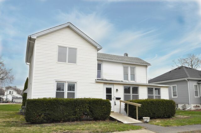 112 W Chippewa Street — Dwight, IL 60420