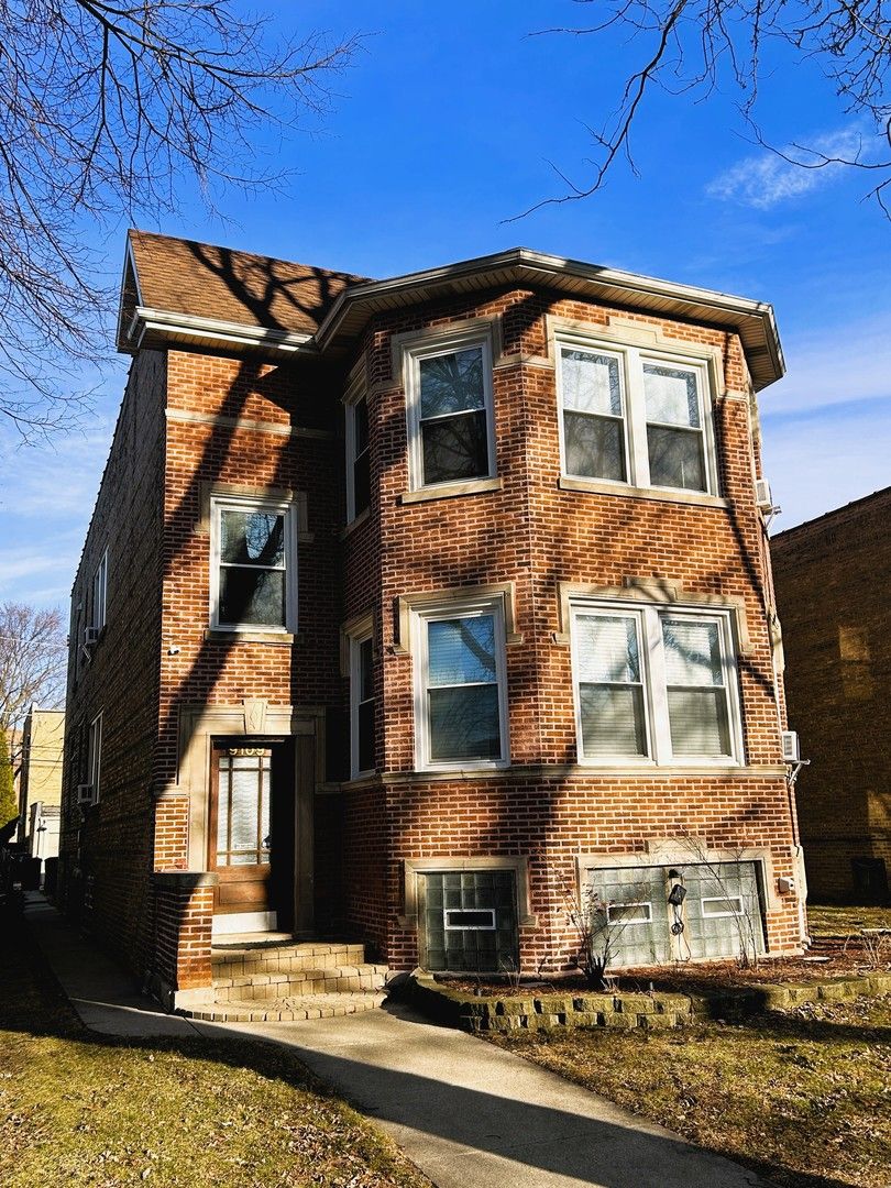9109 Keating Avenue — Skokie, IL 60076