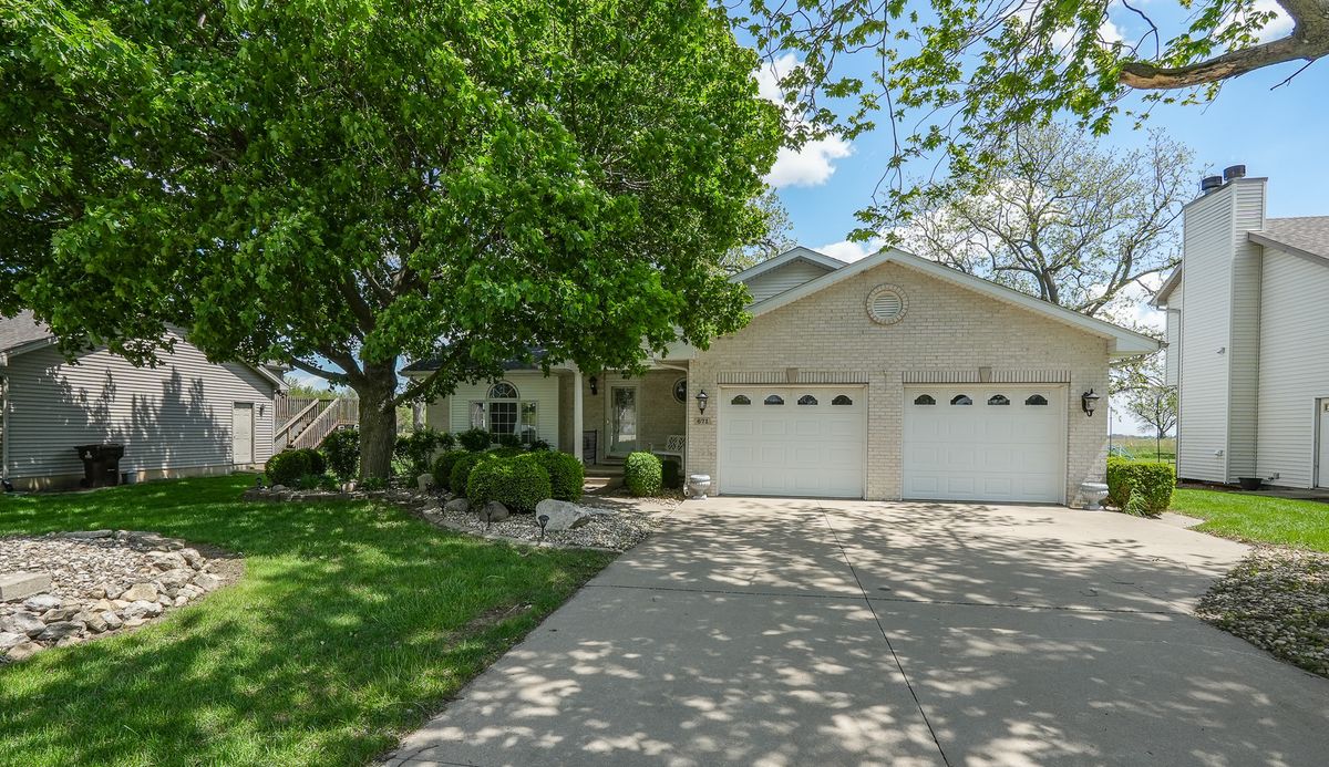 671 Diversatech Drive, Manteno, IL 60950