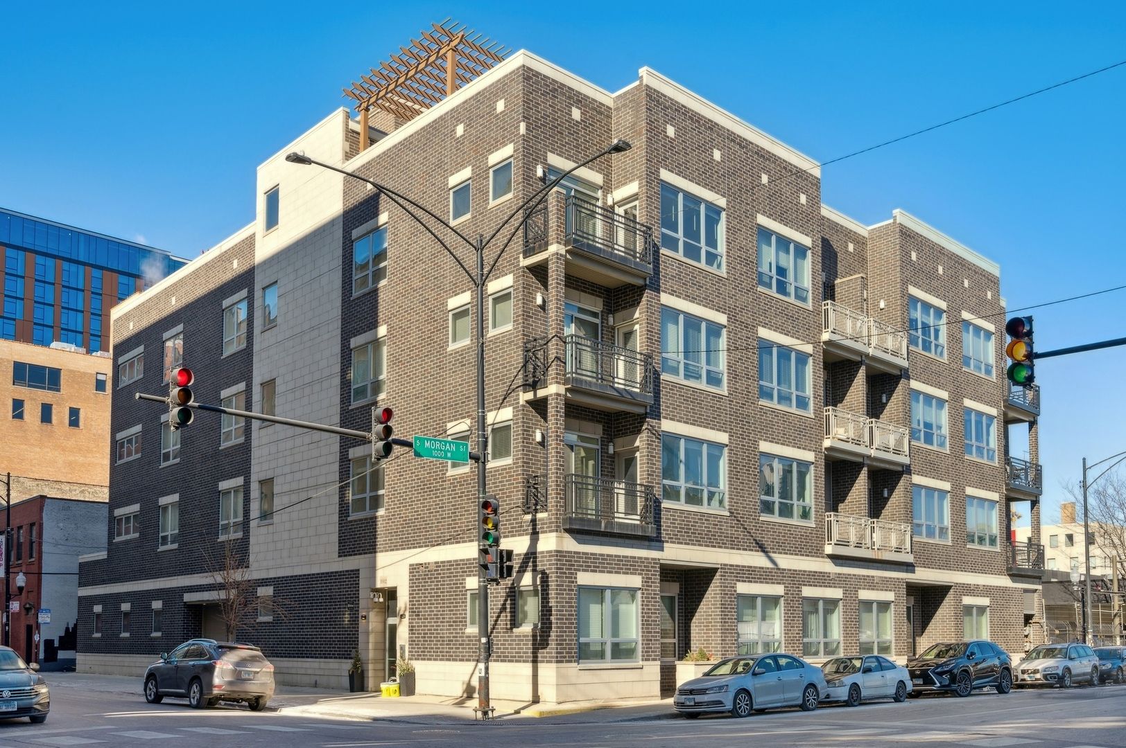 1002 W Van Buren Street #407 — Chicago, IL 60607