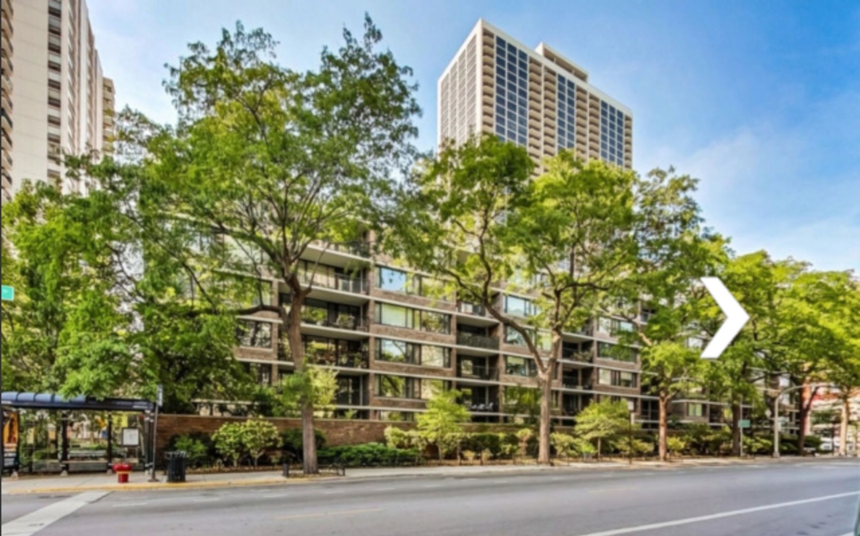 1555 N SANDBURG Terrace #406 — Chicago, IL 60610