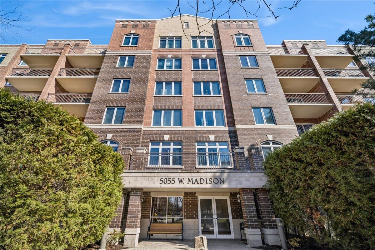 5055 Madison Street #601 — Skokie, IL 60077