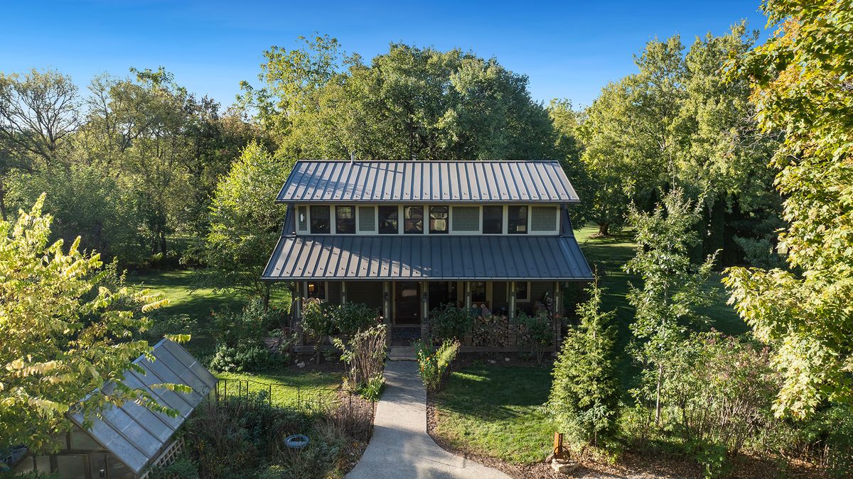 409 N STATE Street, Franklin Grove, IL 61031