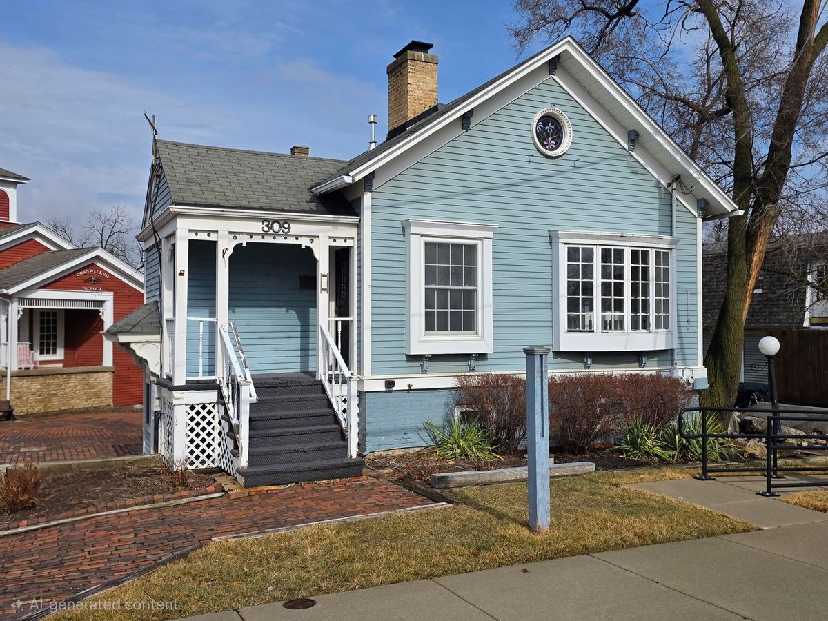 309 Old McHenry Road, Long Grove, IL 60047