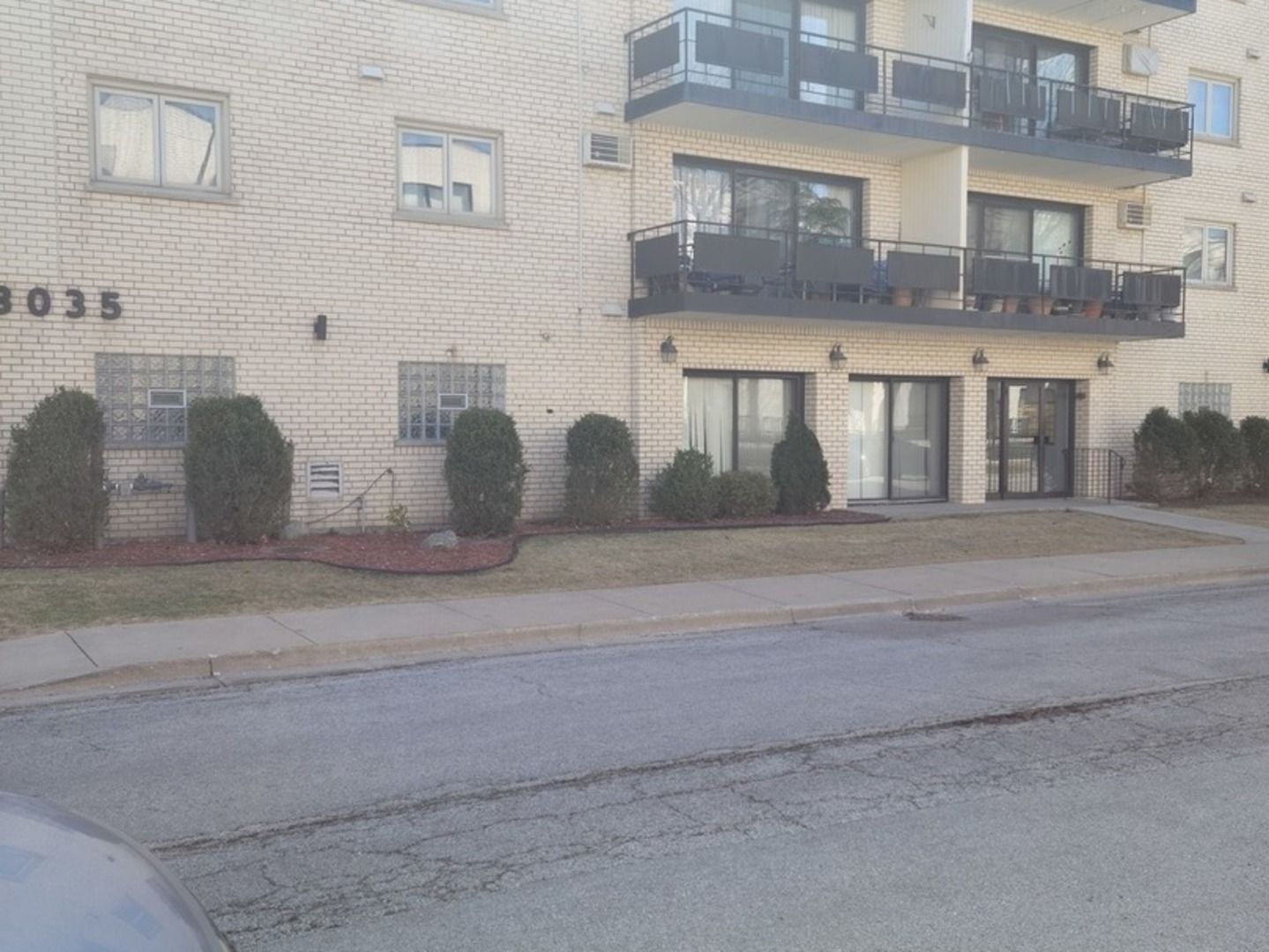 8035 Oconnor Drive #2E — River Grove, IL 60171
