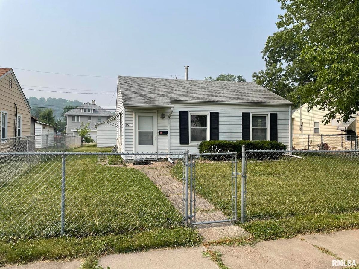 3638 JOHNSON Avenue, Davenport, IA 52802