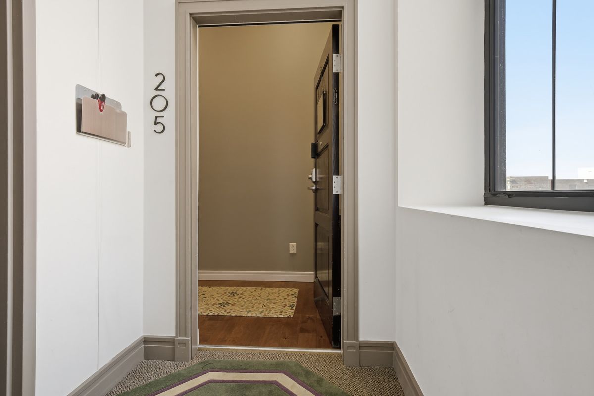 212 Center Street, Bloomington, IL 61701