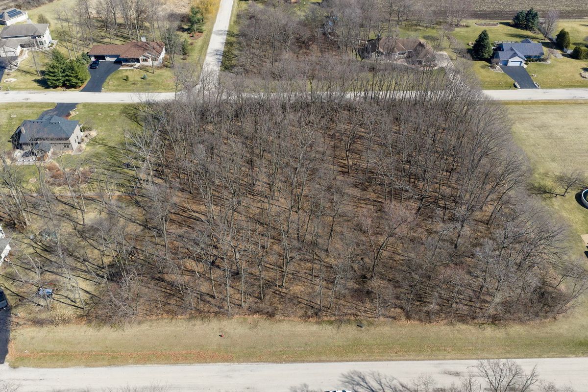 205 Kyle Lane, Kirkland, IL 60146