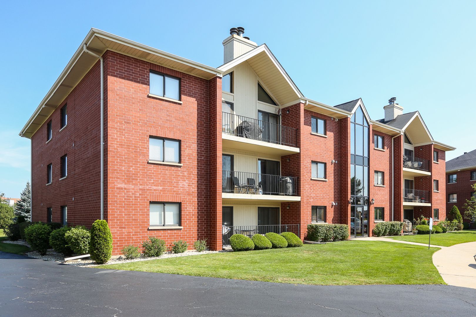 6612 Martin France Circle #2c — Tinley Park, IL 60477