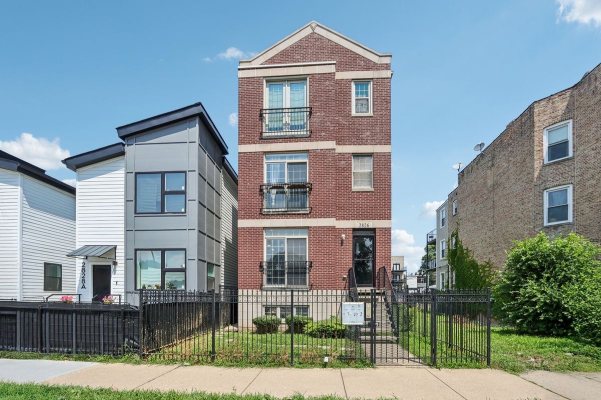 2826 Harrison Street, Chicago, IL 60612