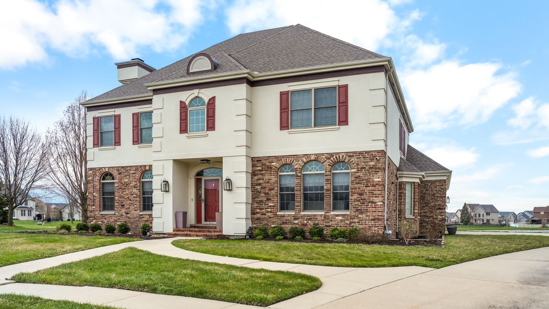 1607 Chestnut Grove Court — Champaign, IL 61822